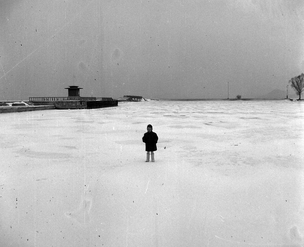 Téli pillanatkép Balatonföldvárról 1935-ből