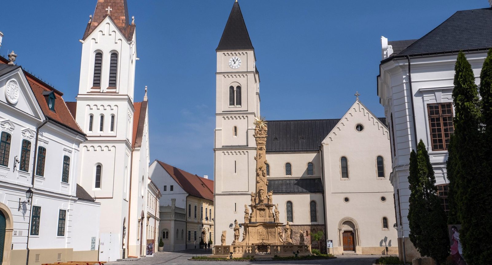 Szent István öröksége különleges séták a veszprémi várnegyedben PARTLAP