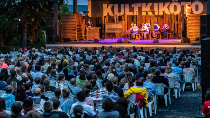 Összeállt a Kultkikötő jubileumi évada!