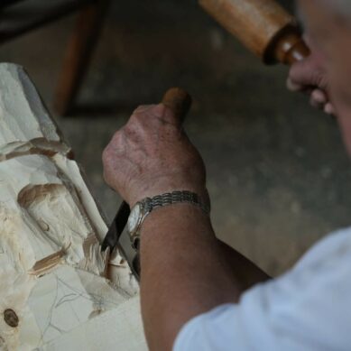 Óriási sakkfigurák érkeznek a kertmozihoz Fenyvesen